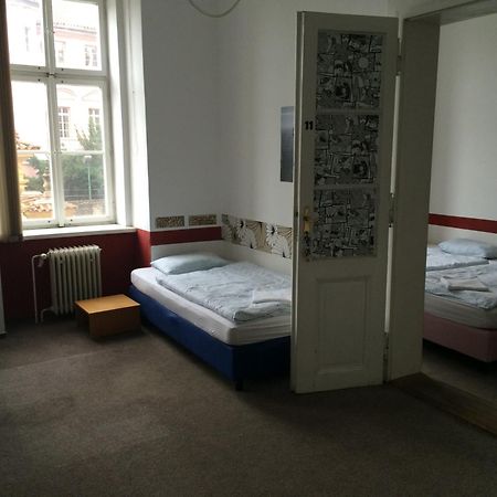 Charles Square Hostel Praha Rom bilde