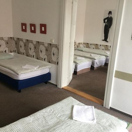 Charles Square Hostel Praha Rom bilde