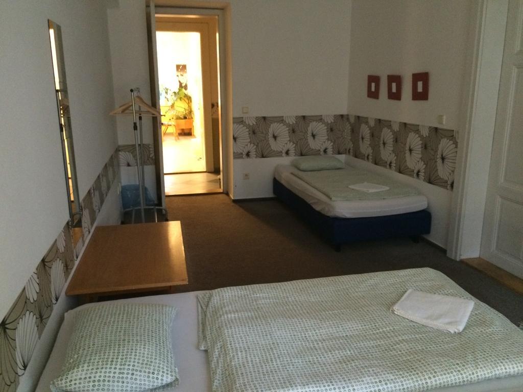 Charles Square Hostel Praha Eksteriør bilde
