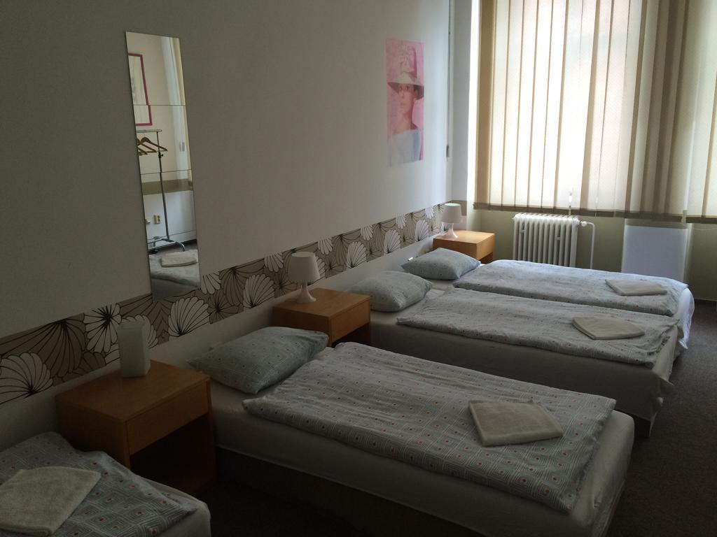 Charles Square Hostel Praha Eksteriør bilde