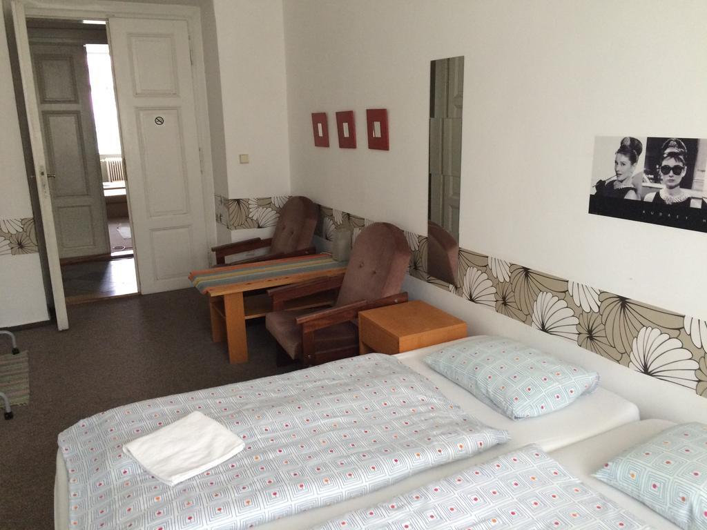 Charles Square Hostel Praha Eksteriør bilde