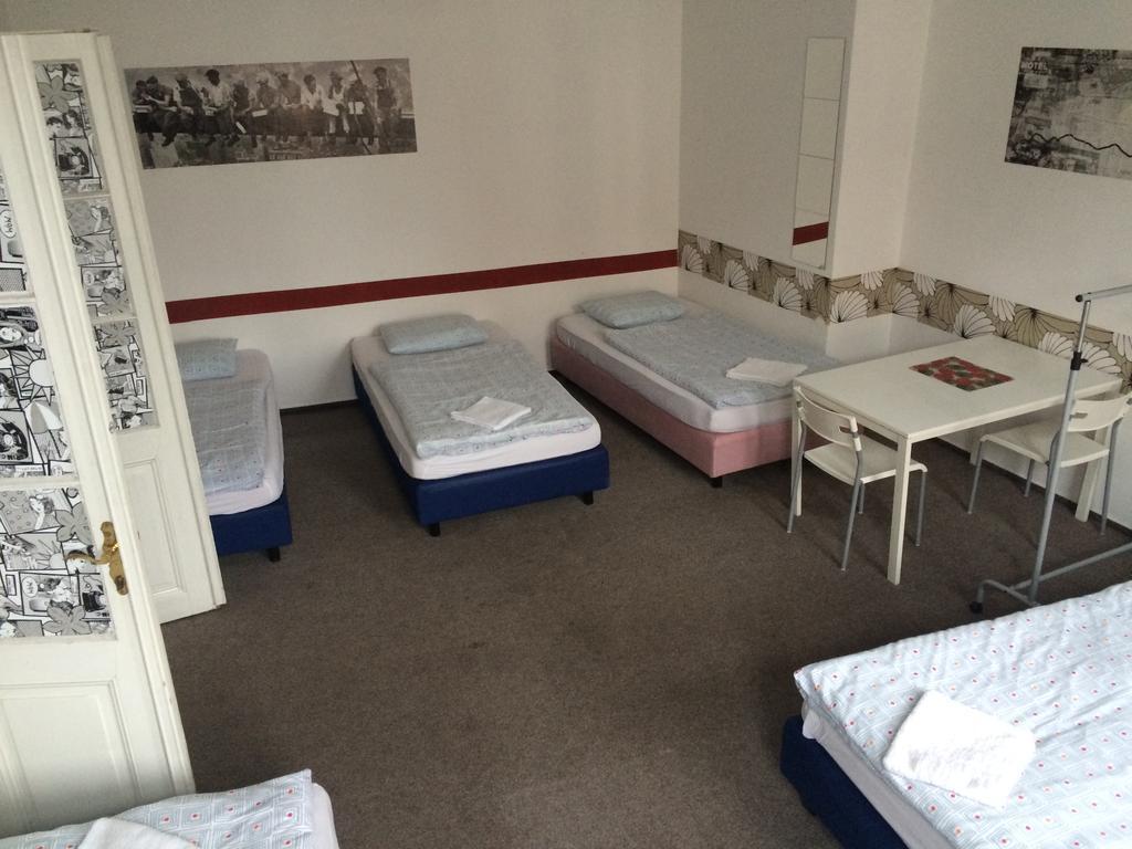 Charles Square Hostel Praha Rom bilde
