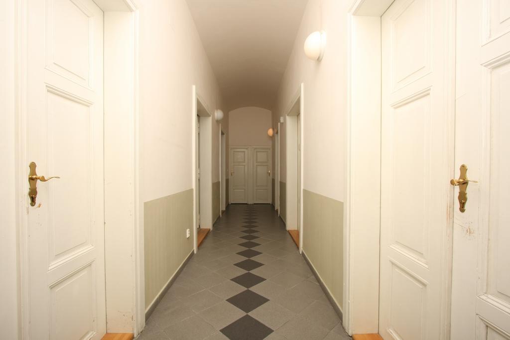 Charles Square Hostel Praha Eksteriør bilde